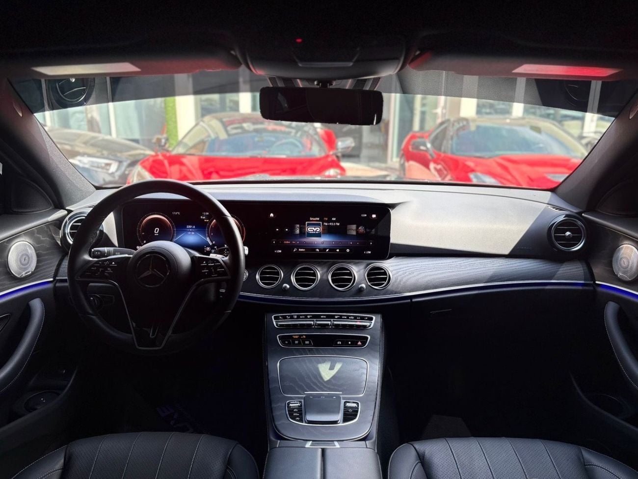 Mercedes Benz E350 4MATIC (NON GCC)