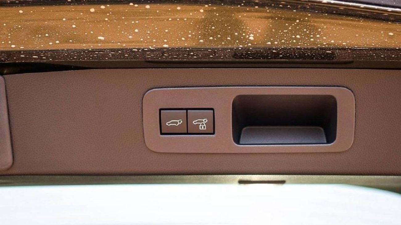 Lexus LX700h SIGNATURE URBAN 3.5L HYBRID A/T // 2025 // FULL OPTION WITH RADAR , HEAD UP DISPLAY , MARK LEVINSON