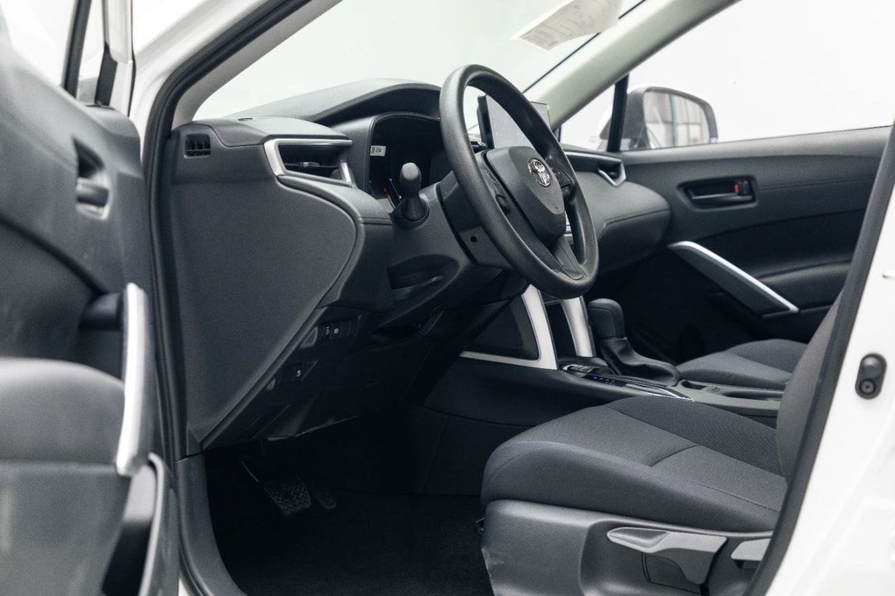 تويوتا كورولا كروس Elite 2.0L - Hybrid - White Inside Black | Export Only