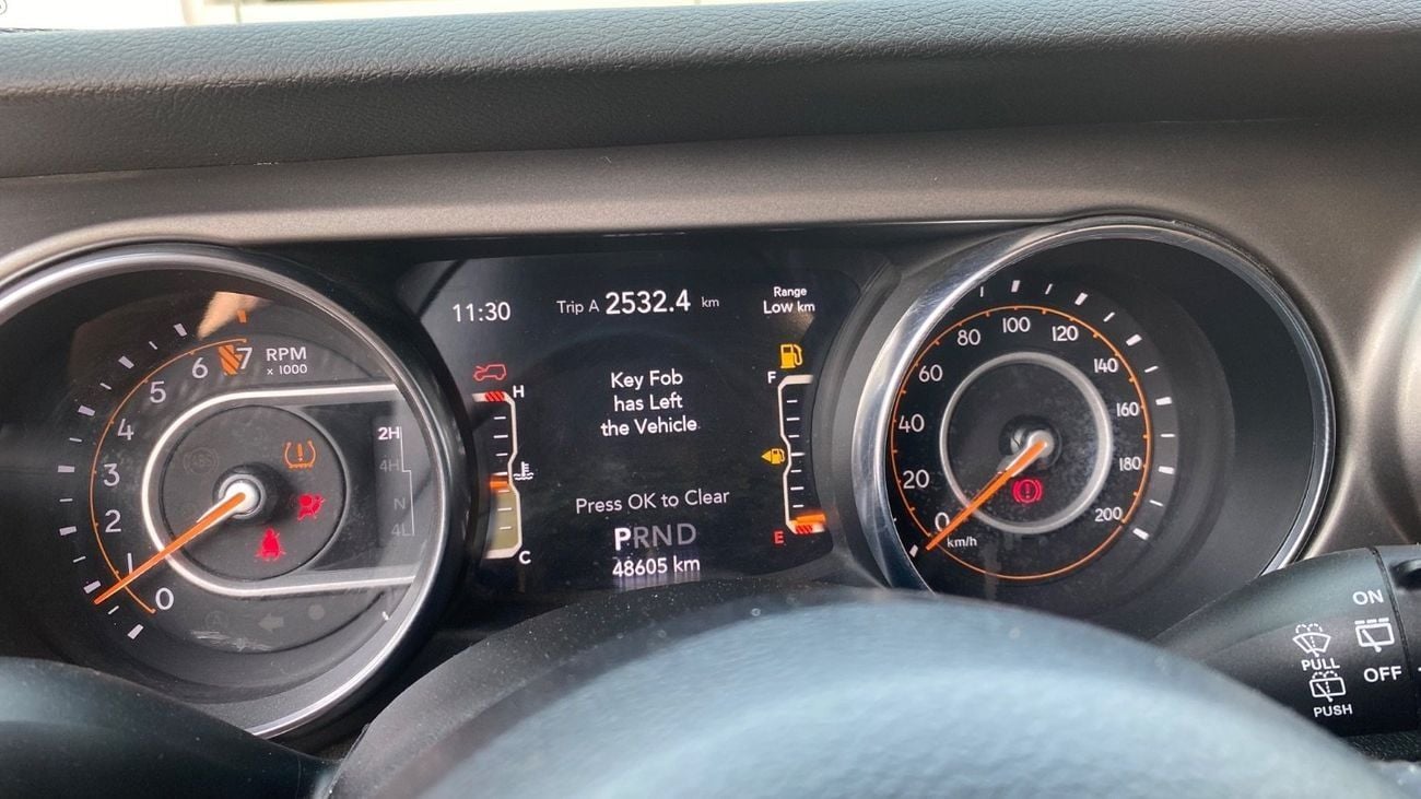 Jeep Wrangler Unlimited Sport 3.6L A/T