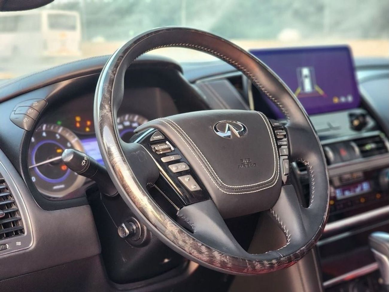 Infiniti QX56 facelifted