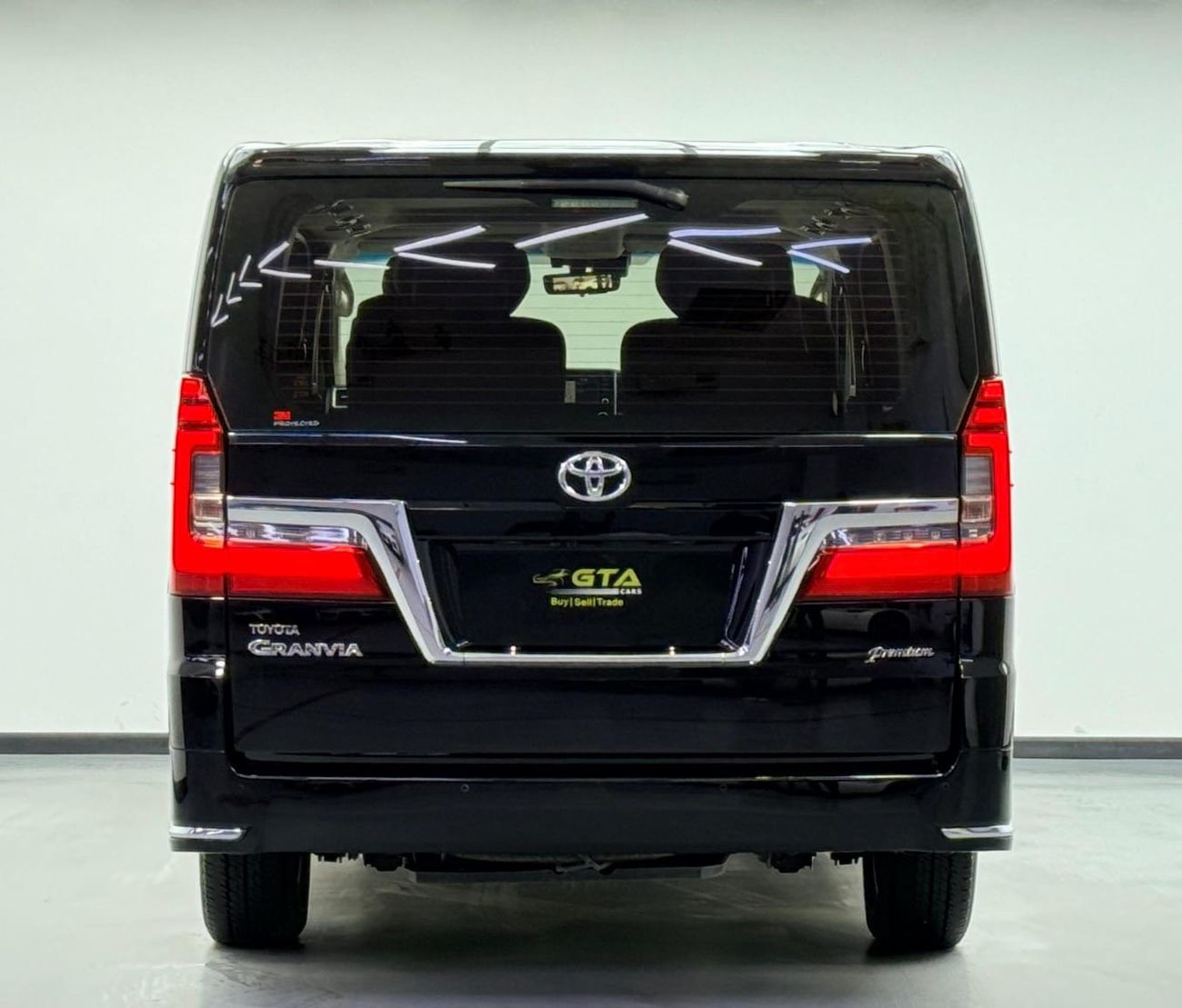 Toyota Granvia PREMIUM