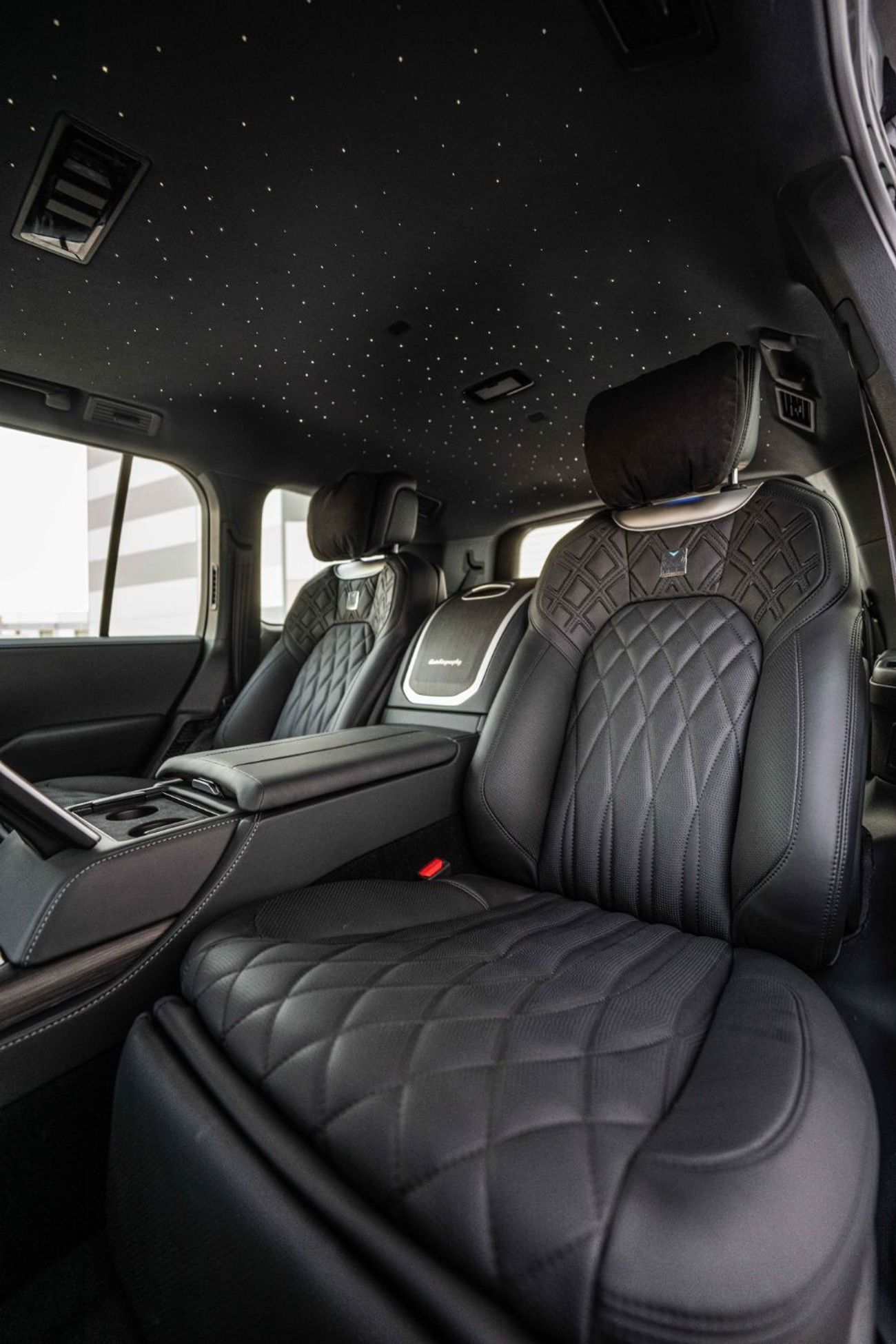 تويوتا لاند كروزر VXR 3.5L FULL OPTION WITH MBS AUTOBIOGRAPHY VIP SEAT AND STAR LIGHT