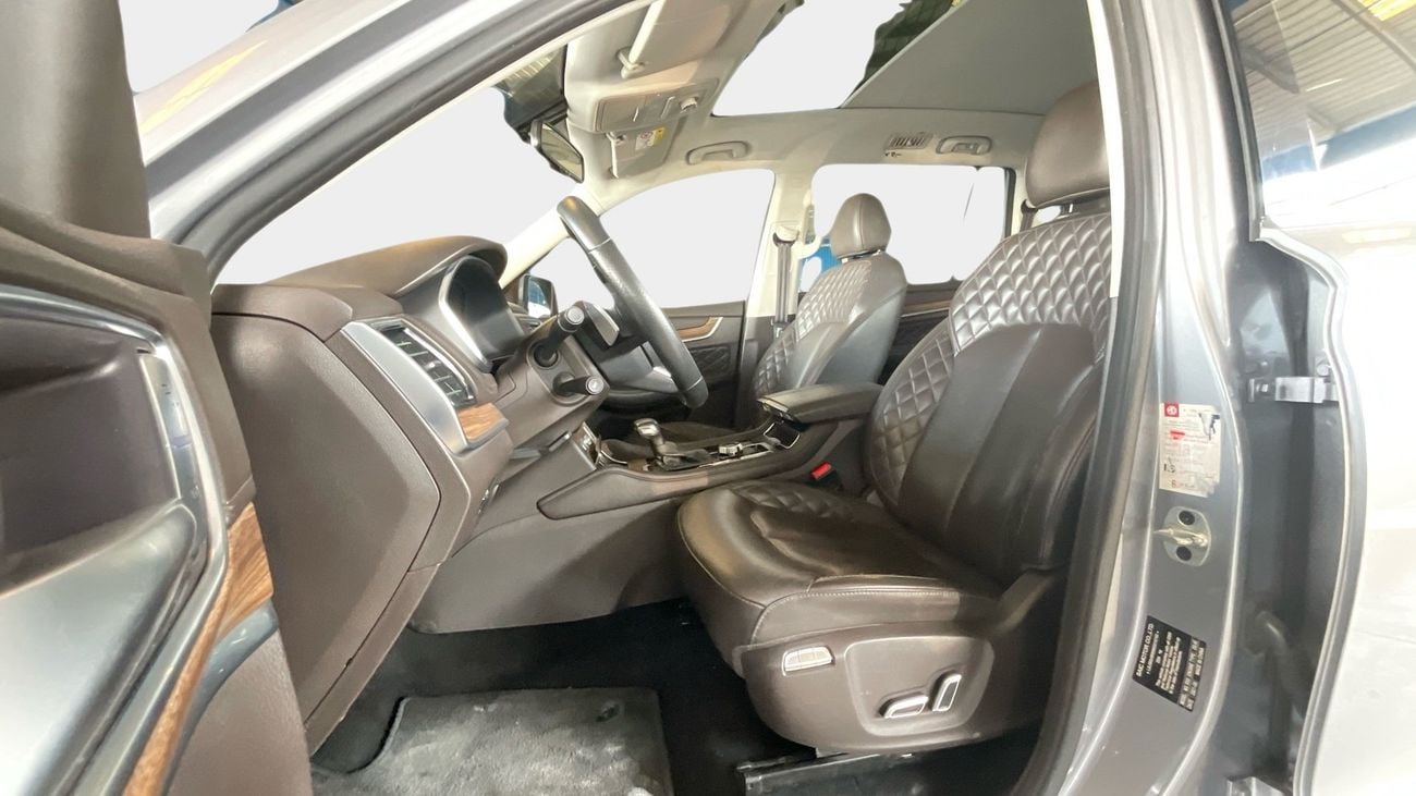 أم جي RX8 2.0T LUX 4WD AUTO 7 SEATS | شامل الضمان | 0 ﺪﻔﻋﺓ ﺃﻮﻟﻯ