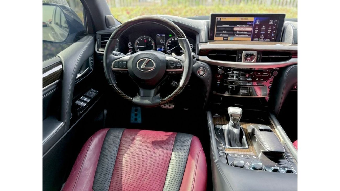 Lexus LX 570 Signature LEXUS LX570 GCC SPECS YEAR 2019 FULL SERVICE HISTORY  FLEXIBLE DOWN PAYMENT EMI AED 3800