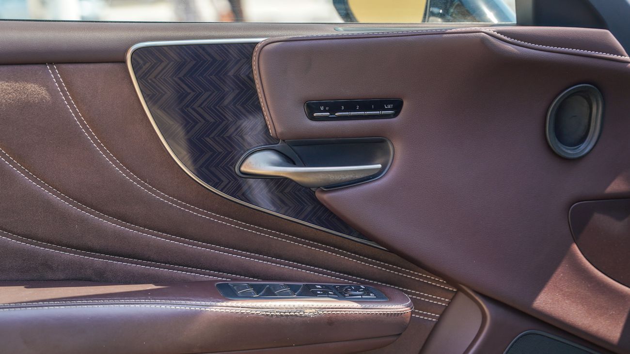 Lexus LS500