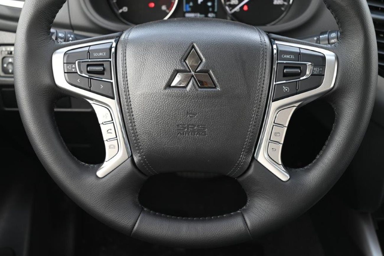 ميتسوبيشي باجيرو 2023 MODEL MITSUBISHI PAJERO SPORT 2.5L 4WD 7-SEATER AUTOMATIC TRANSMISSION