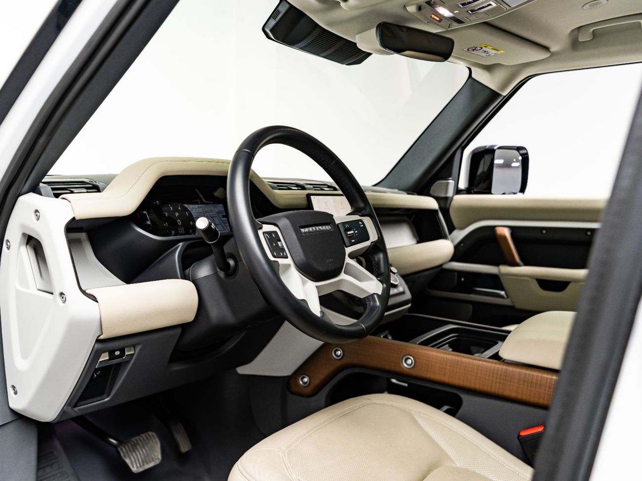 لاند روفر ديفندر 130 SE P400 X Dynamic (7 Seater)