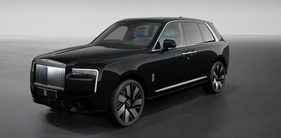 Rolls Royce Cullinan Series II Silver Badge STD In LHD STD In LHD