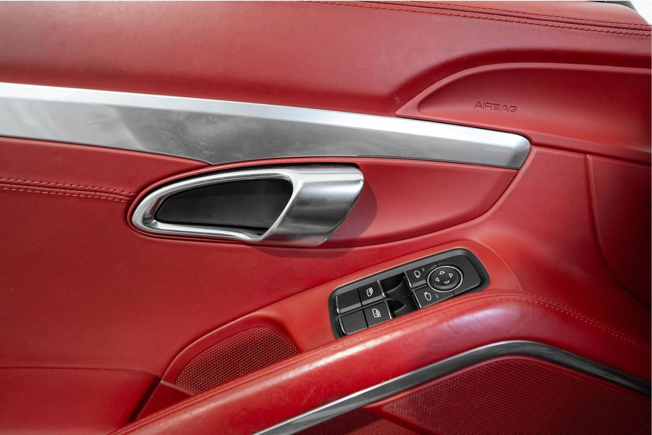 Porsche 911 Carrera 3.4L Coupe