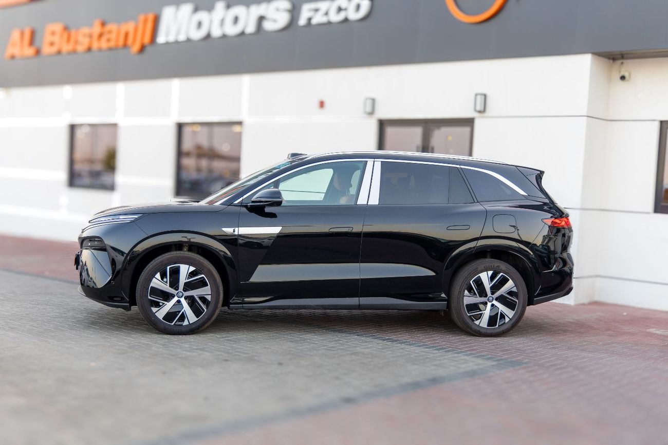 بي واي دي تانغ