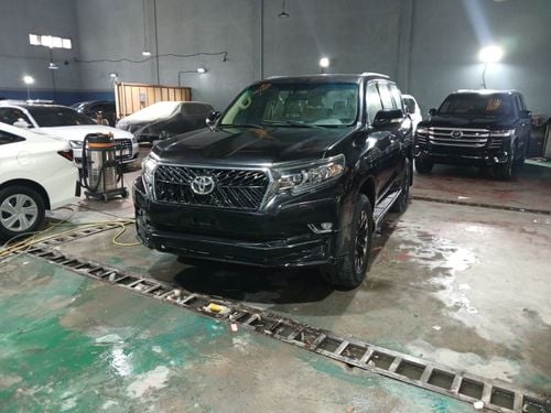 Toyota Prado TX-L 2.7L v4 petrol Engine Colour Black Transmission Automatic Interior Beige Leather seats 7seats back C