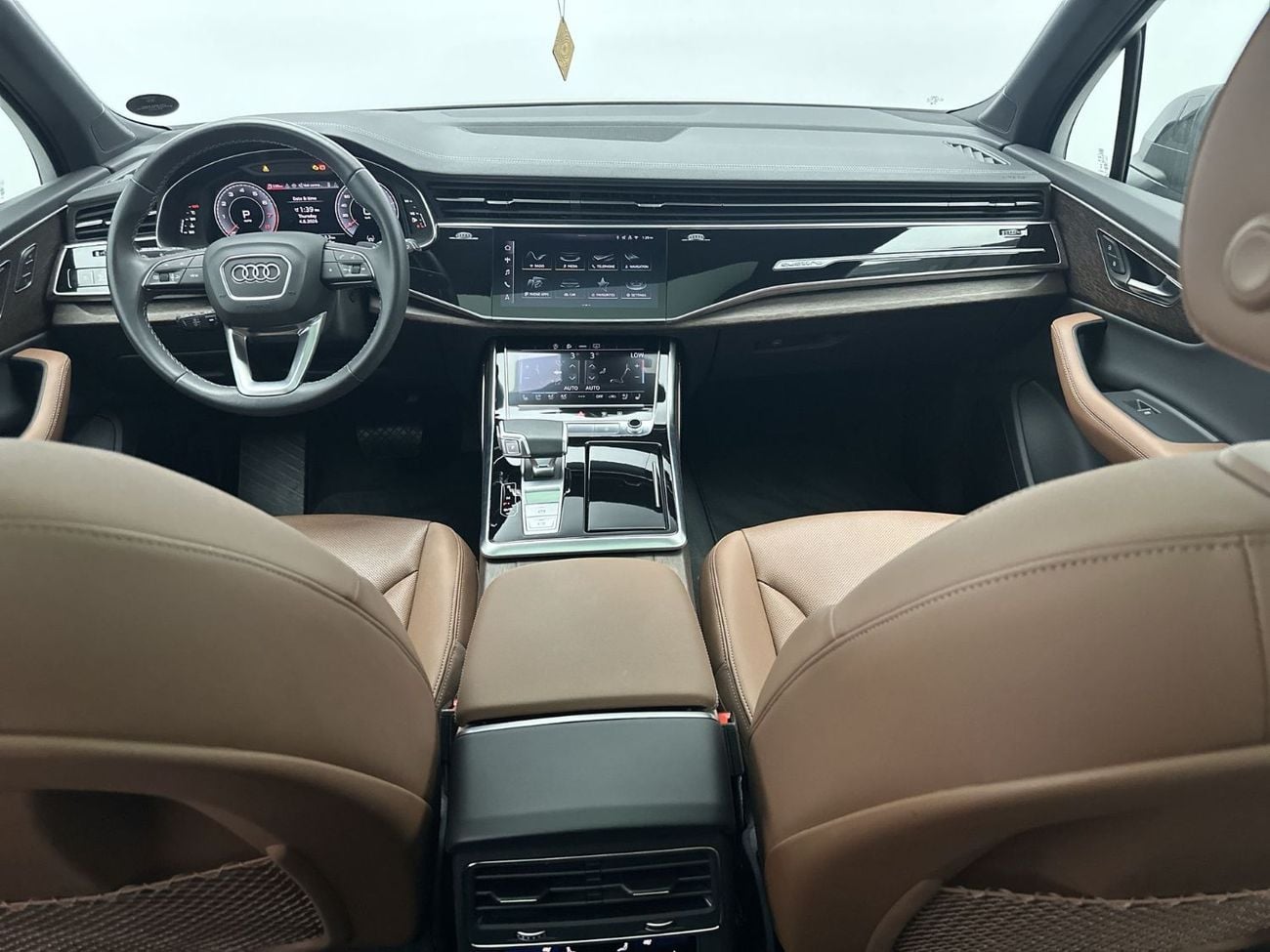 أودي Q7 SUV S line 55 TFSI quattro 340hp (Ref# 10460)