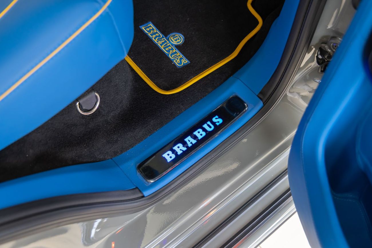 Mercedes-Benz G 63 AMG 4MATIC SUV BRABUS Kit 800 | Carbon Fiber Interior  Seats | Star Light Roof | Prefect Condition 2025