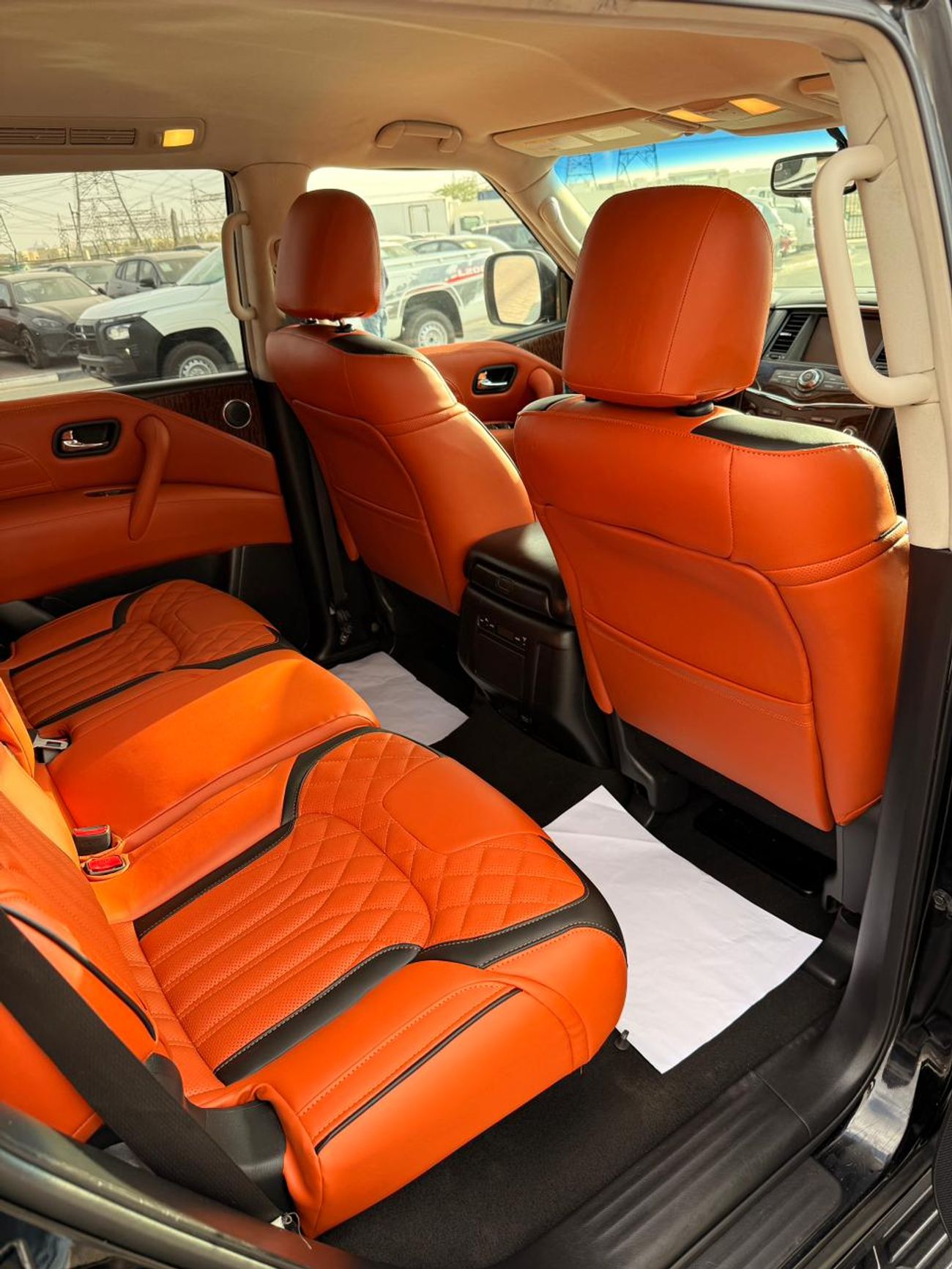 Nissan Armada 4WD 5.6 L Nismo