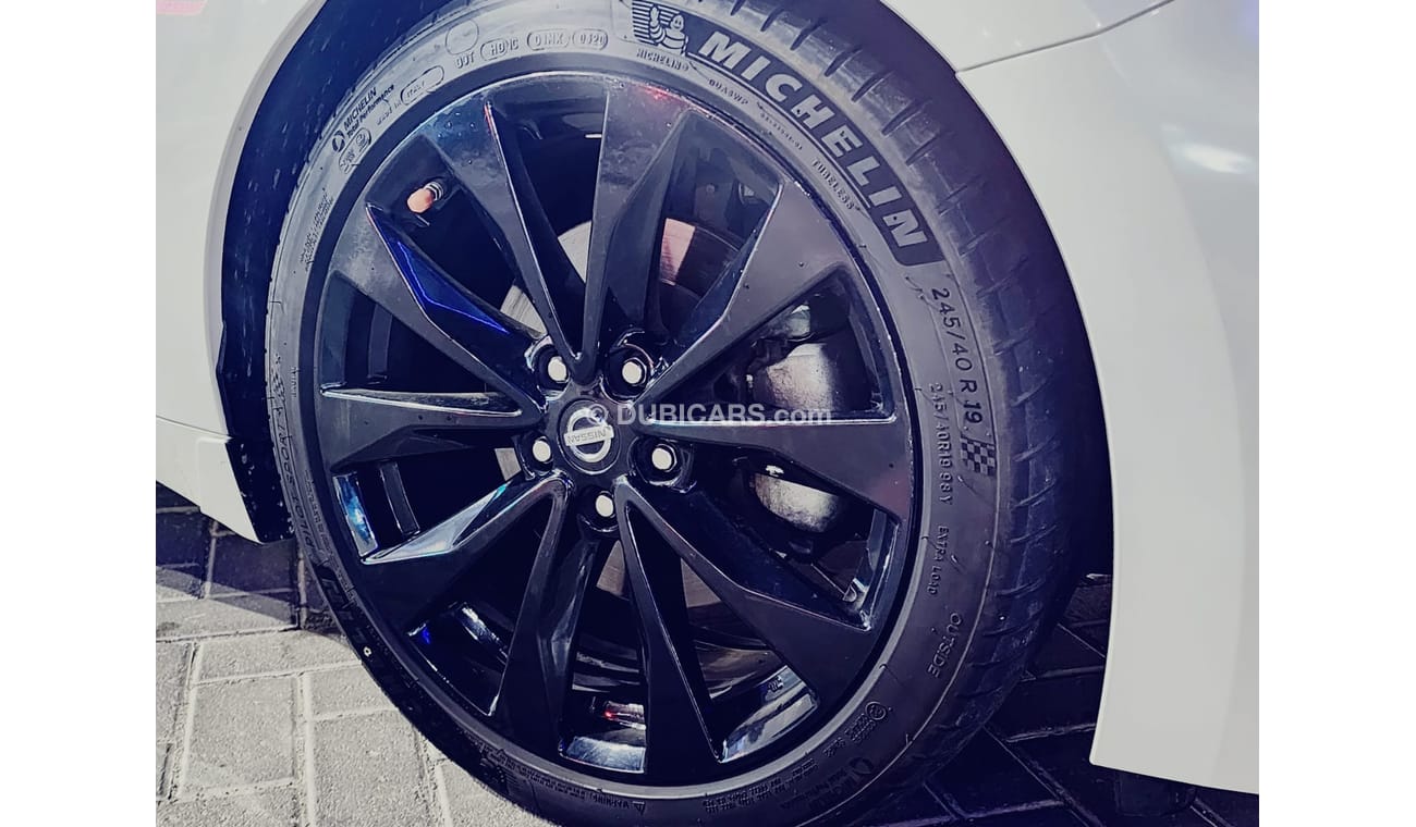 Nissan Maxima SR - MIDNIGHT EDITION