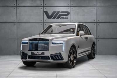 Rolls-Royce Cullinan Rolls Royce cullinan  2025 GCC  Warranty and service AGMC  Black badge  2,900 km