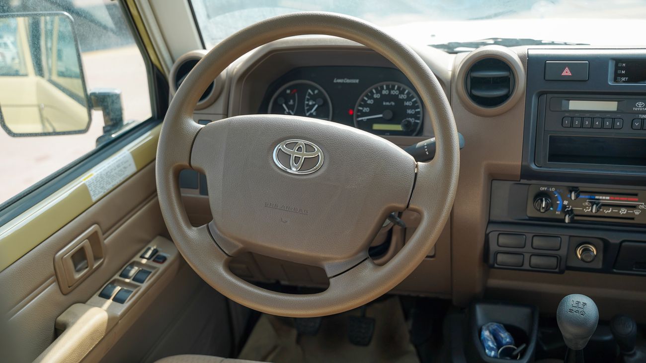 تويوتا لاند كروزر بيك آب