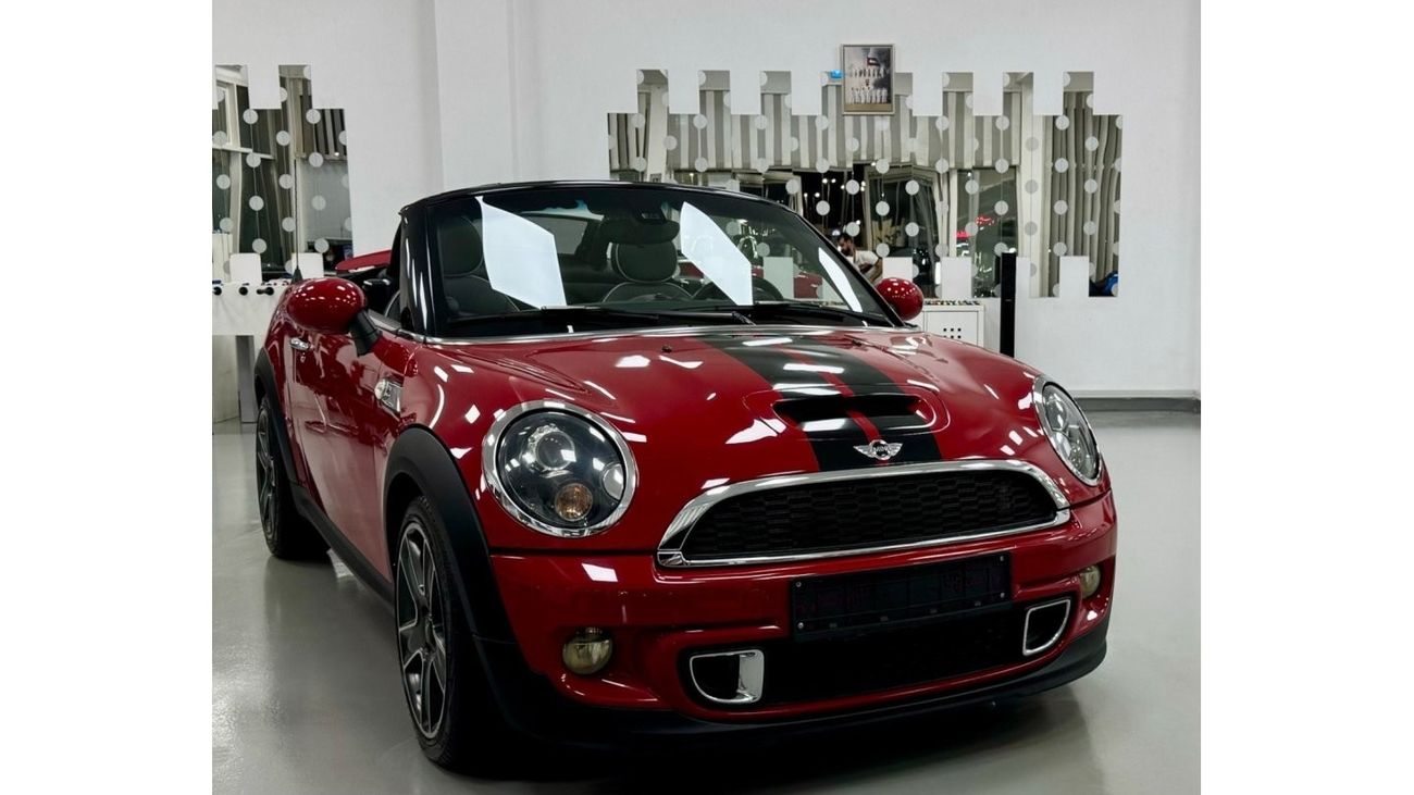 Mini Cooper S Cabrio GCC .. Convertible .. 4CYL .. Perfect Condition