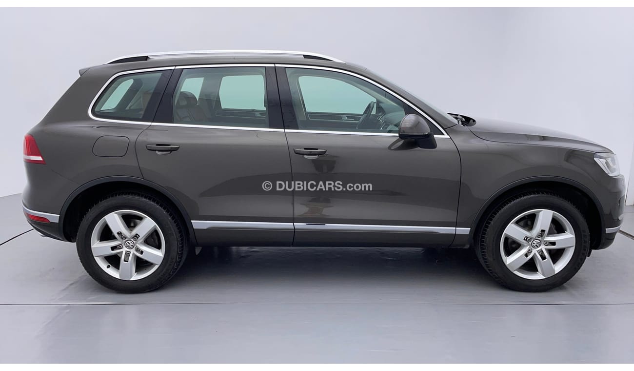 Volkswagen Touareg SEL 3.6 | Under Warranty | Inspected on 150+ parameters