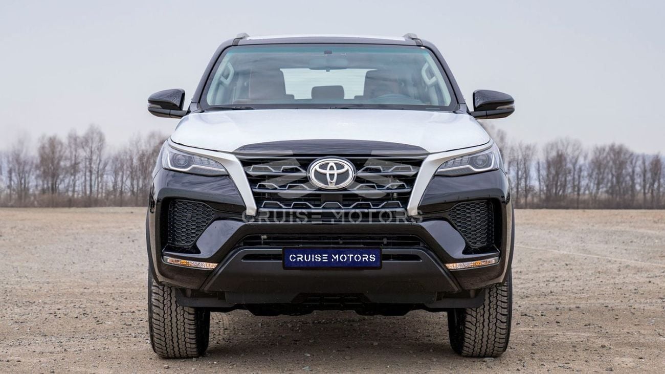 تويوتا فورتونر Automatic - 2.7L - Petrol - SUV/Crossoveer - Four Wheel Drive - 7 seats - 5 doors