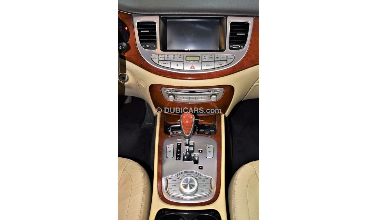 Hyundai Genesis AMAZING Hyundai Genesis 3.8 2014 Model!! in White Color! GCC Specs