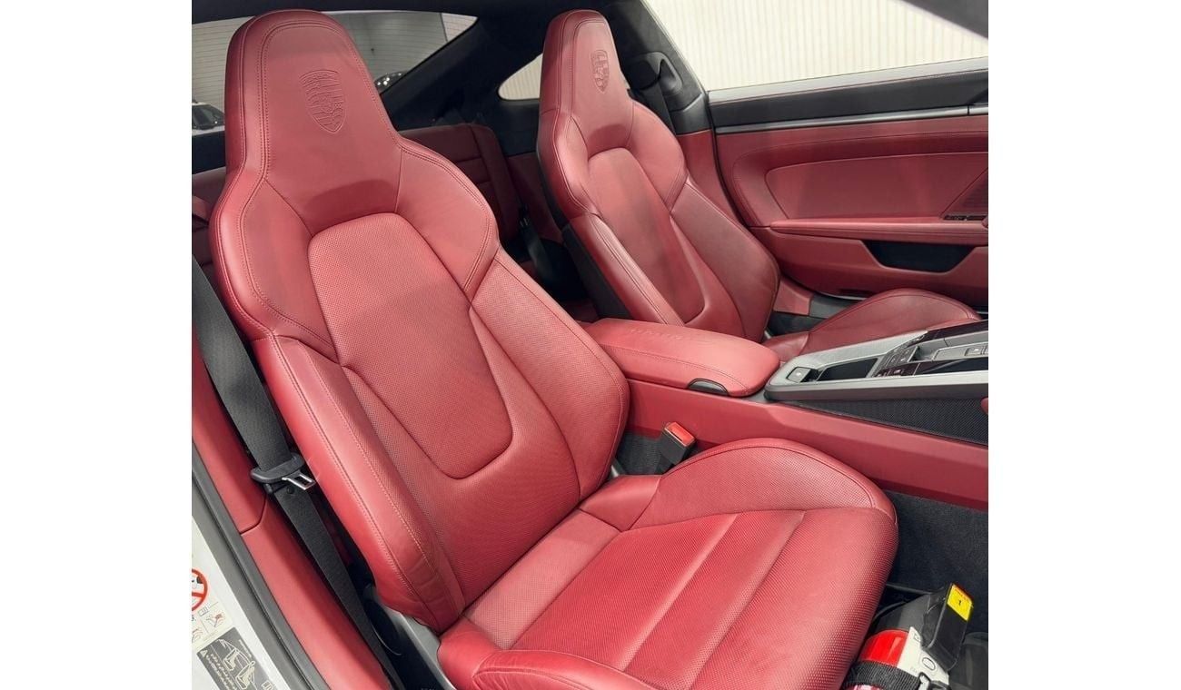 بورش 911 Carrera 3.0L (380 HP) Coupe 2020 Porsche 911, 1 Year Porsche Warranty, Full Porsche Service History,