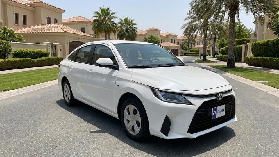 Toyota Yaris E