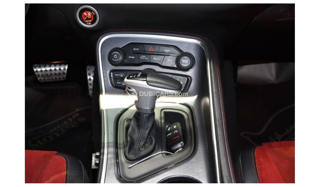 Dodge Challenger Dodge Challenger SRT 392