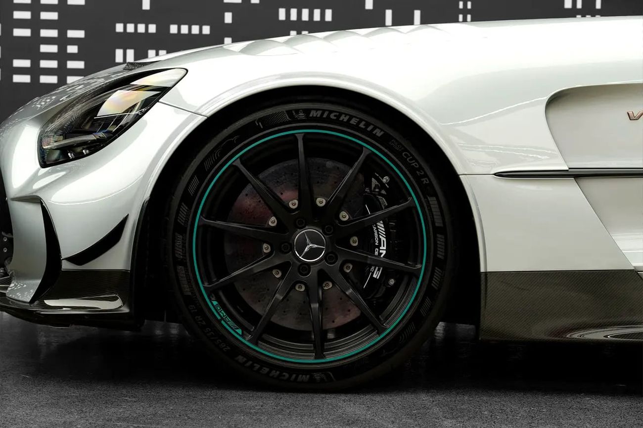 Mercedes-Benz AMG GTR