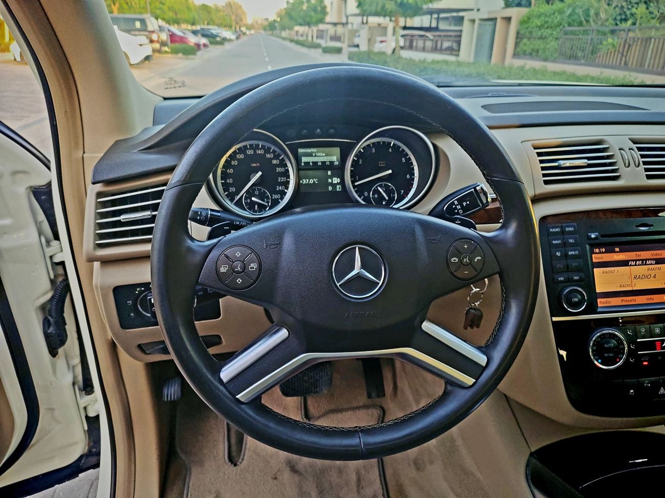مرسيدس بنز R 350 L 3.5L