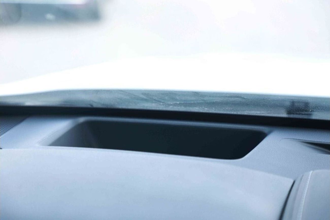 Toyota Highlander 2024 TOYOTA HIGHLANDER 2.5 VXR Hybrid - WHITE inside BEIGE | Export Only