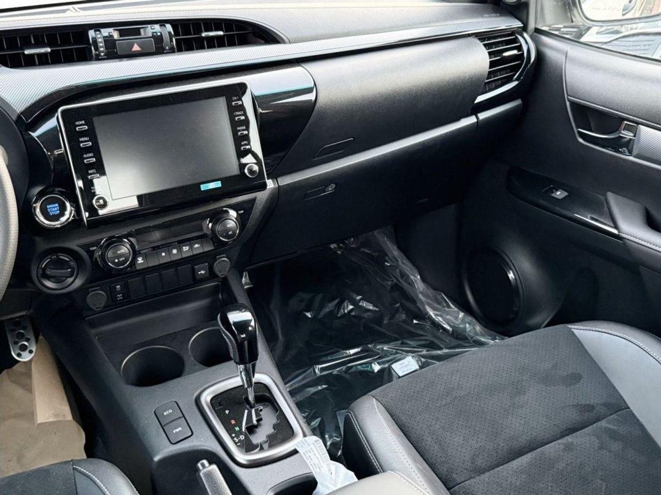 تويوتا هيلوكس Toyota Hilux GR-S 2.8L Diesel 2025YM