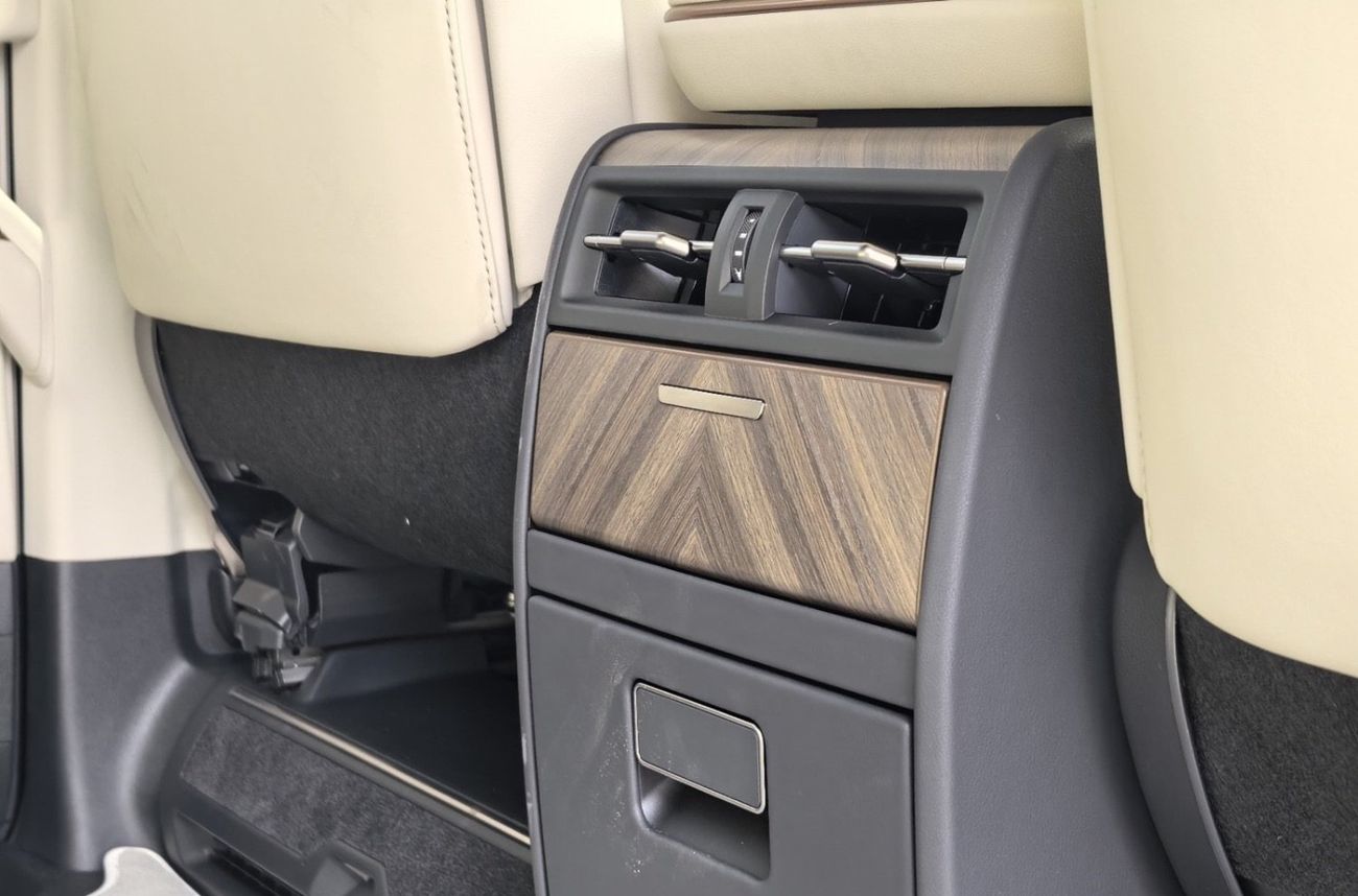 Lexus LM 350h 2025 LEXUS LM350h 2.5L HYBRID FULL OPTION