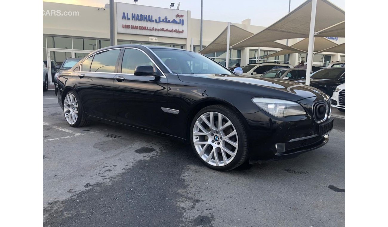 BMW 730Li Bmw 740 model 2012 GCC car prefect condition full option low mileage back camera back air condition 