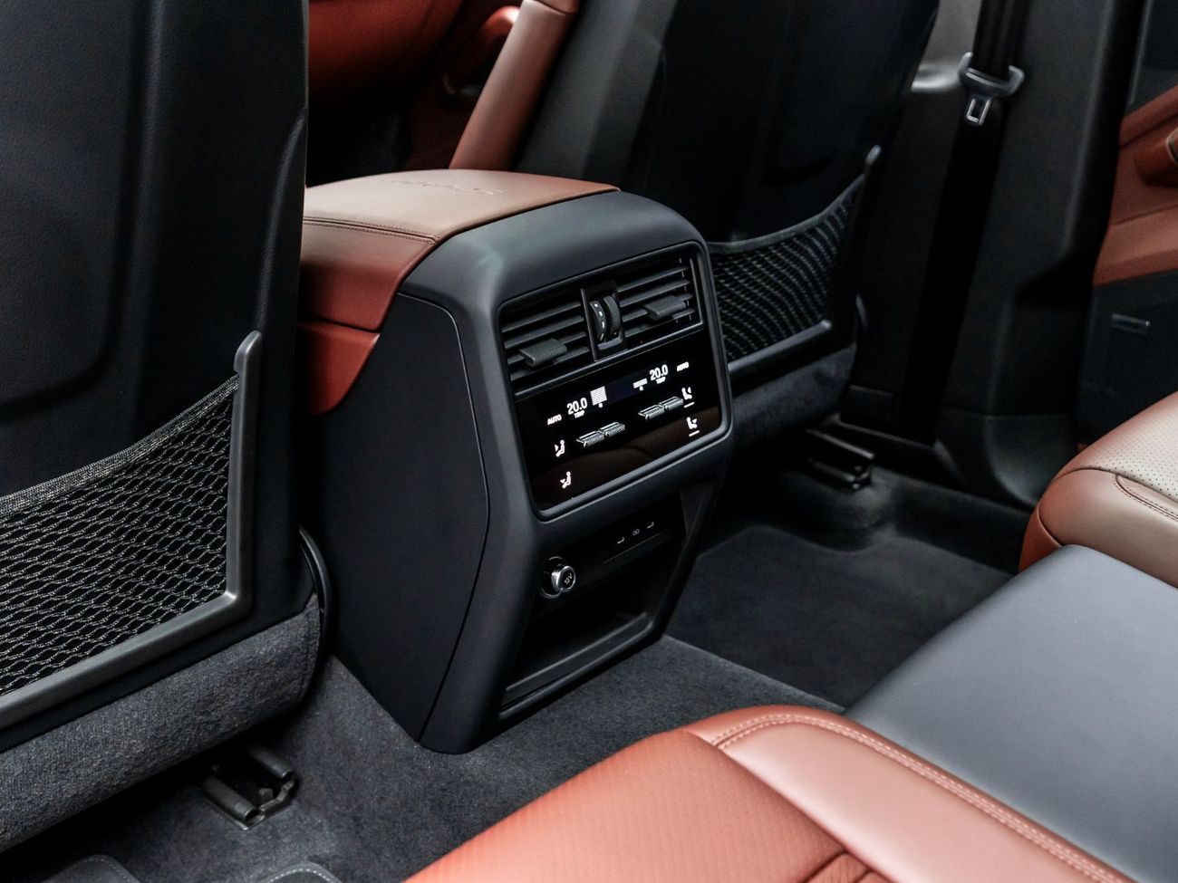 Porsche Cayenne 2024 Porsche Cayenne S Coupe, 2028 Porsche Warranty, Low KMs, GCC