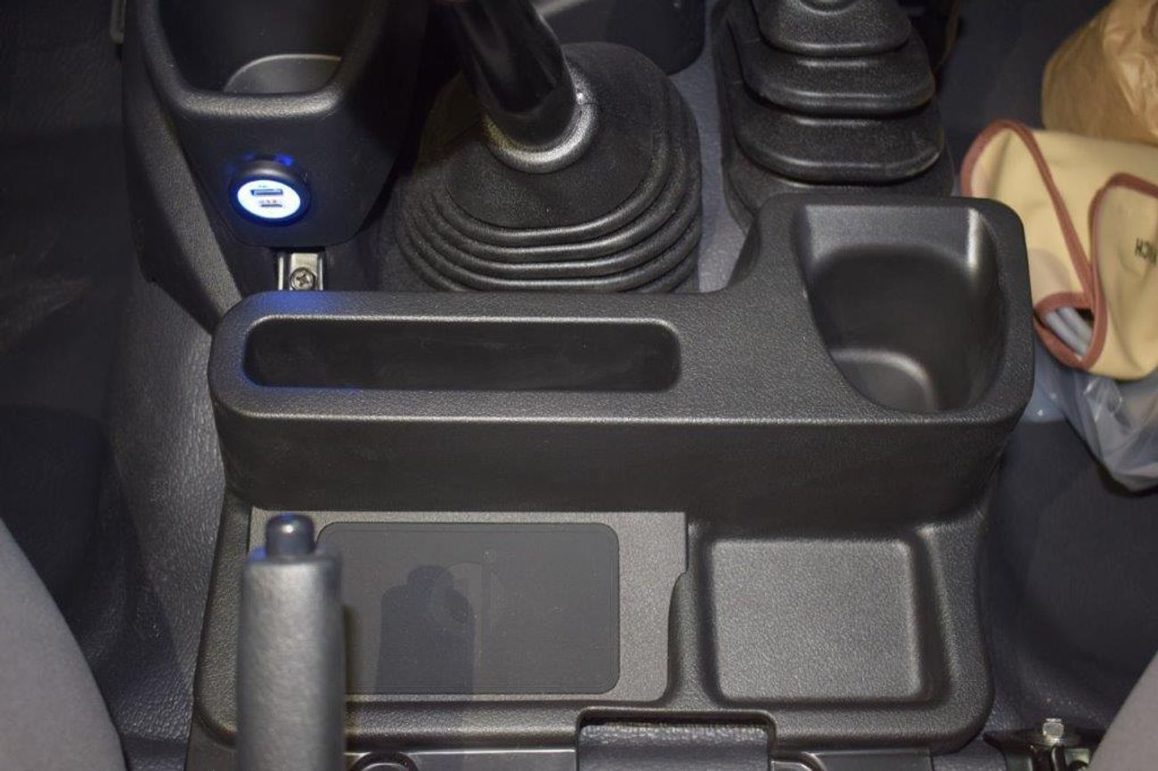 Toyota Land Cruiser 70 Xtreme V6 4.0L- Full Option