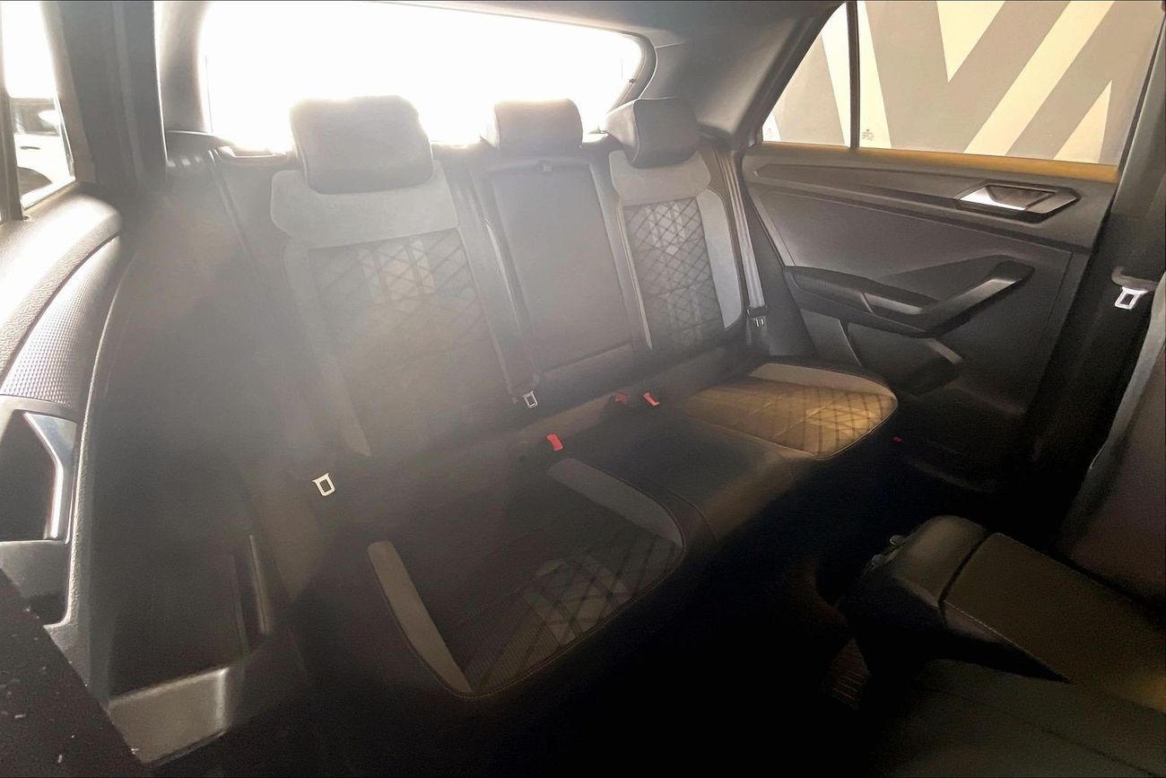 فولكس واجن T ROC R-Line | شامل الضمان | 0 ﺪﻔﻋﺓ ﺃﻮﻟﻯ