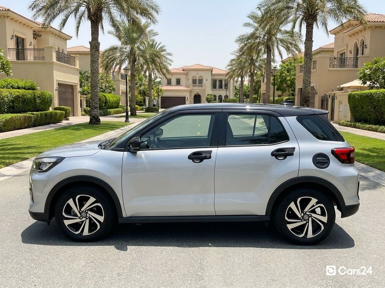 تويوتا ريز 1L 2024 | 0 DP | 787/Month | 30 Day Return | Service History