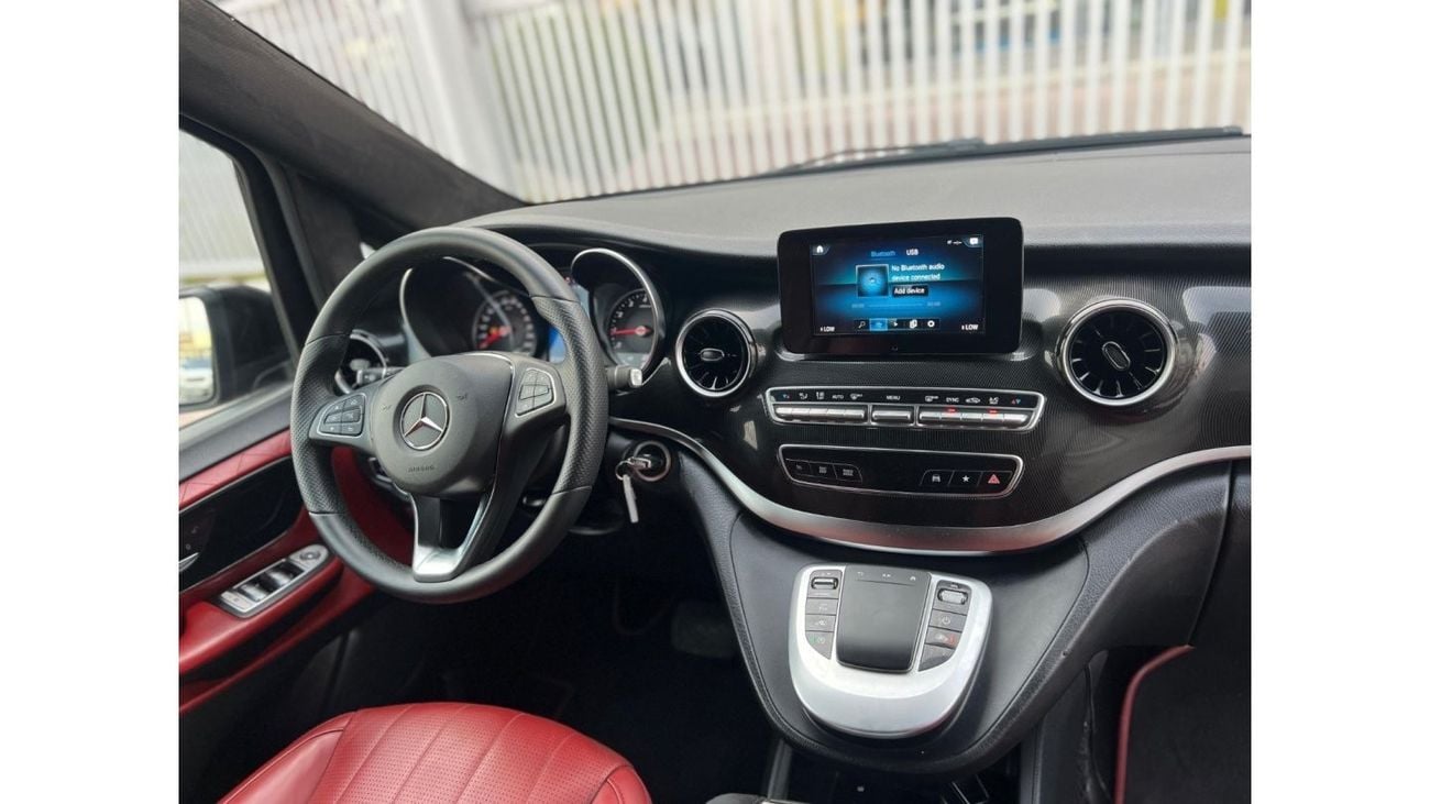 Mercedes-Benz V 250 Avantgarde MERCEDES V-250 GCC BODY KIT VIP // LOW MILEAGE // PERFECT CONDITION