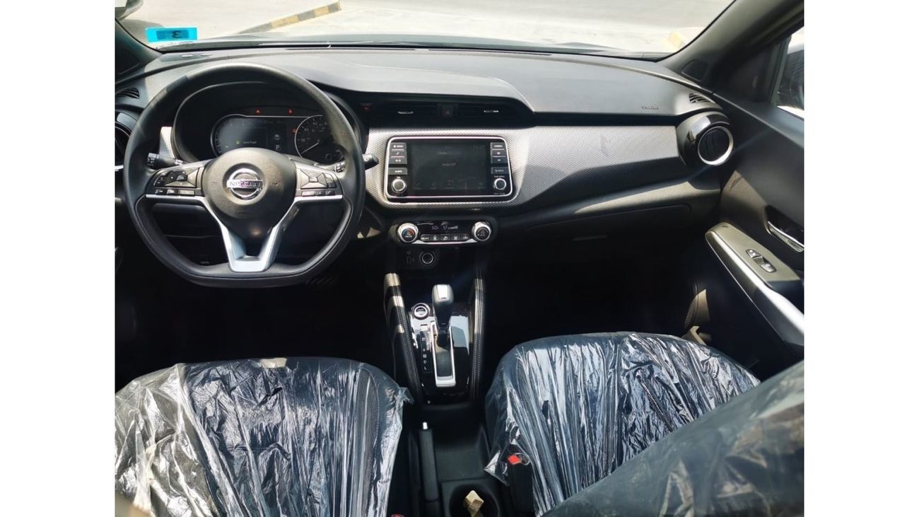 Nissan Kicks SV Very Clean Car