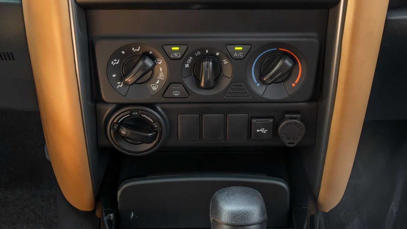 تويوتا فورتونر TOYOTA FORTUNER 2.7 LOW -2026YM