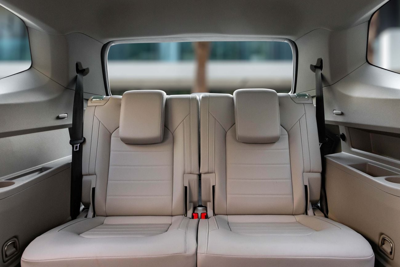 Volkswagen Teramont COMFORTLINE Teramont Comfortline | 2,546 P.M | 0% Downpayment | Perfect Condition!