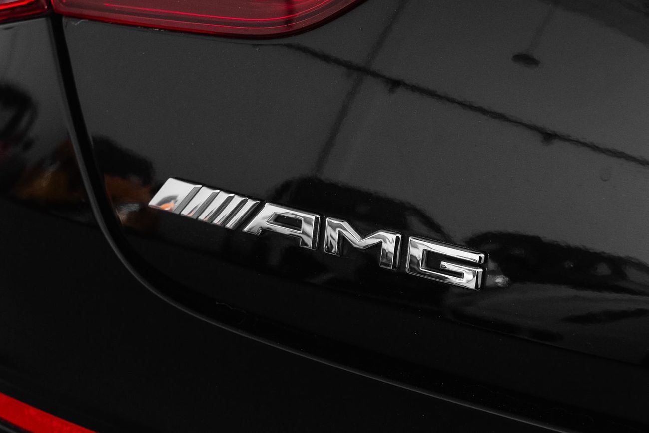 مرسيدس بنز CLA 35 AMG Std 2.0L