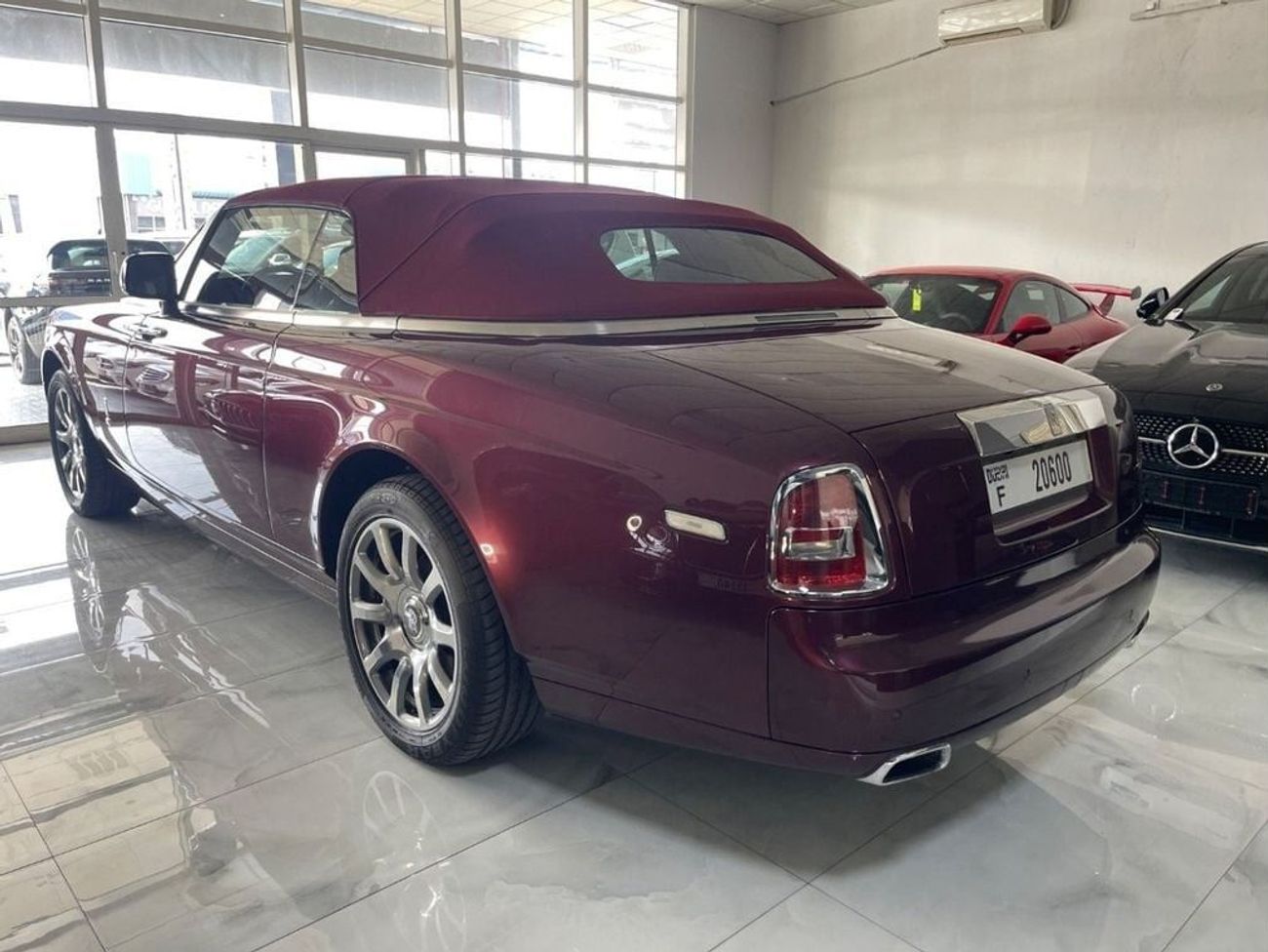 رولز رويس فانتوم Drophead 6.8L