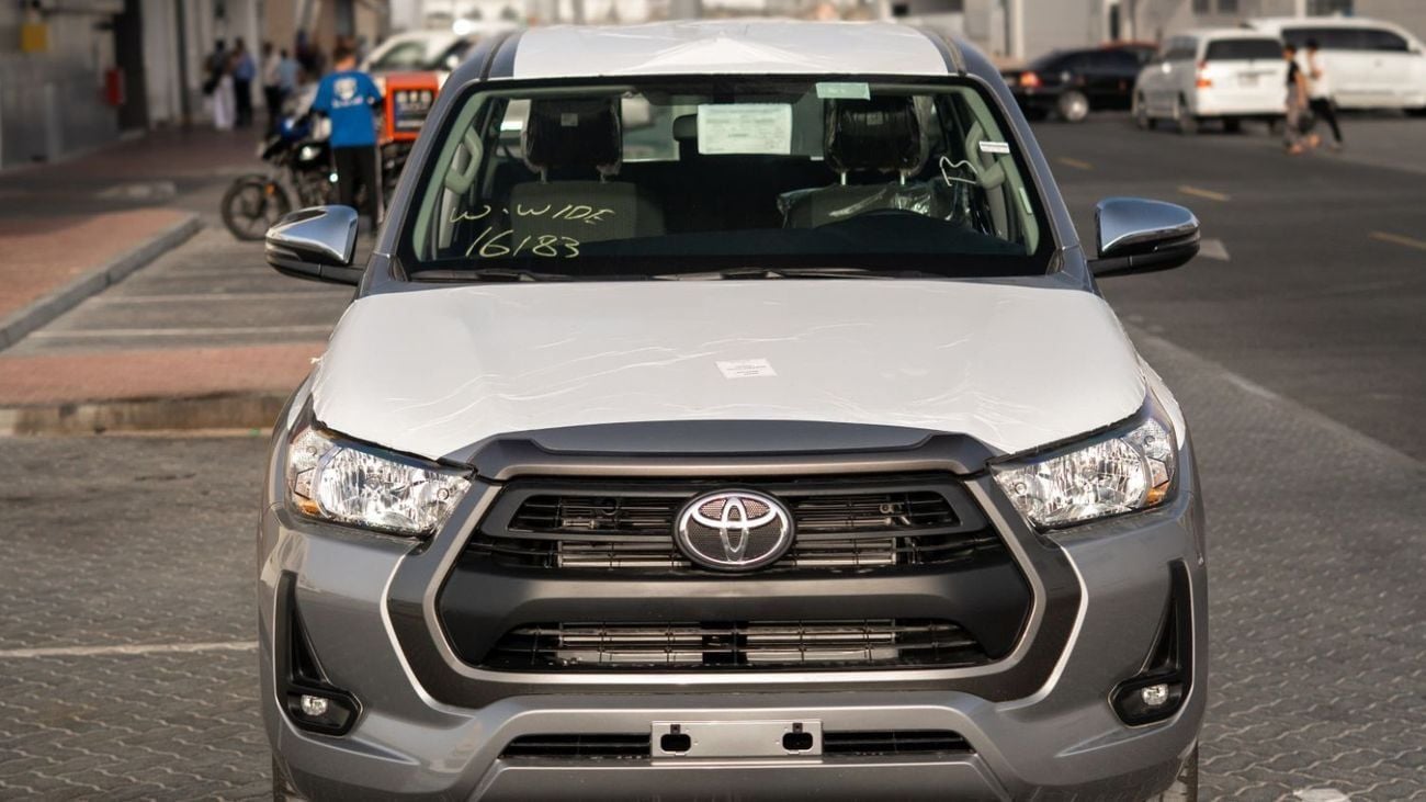 Toyota Hilux SGLX S GLX 2.4L 4WD A/T S GLX 2.4L AWD A/T 2.4L DSL DC 4X4 Active Comfort A/T 2025YM