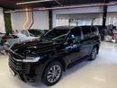 Toyota Land Cruiser VXR 4.0L 2023 Land Cruiser 4.0L VXR GCC-Al Futtaim Warranty - 13,000 KM Only