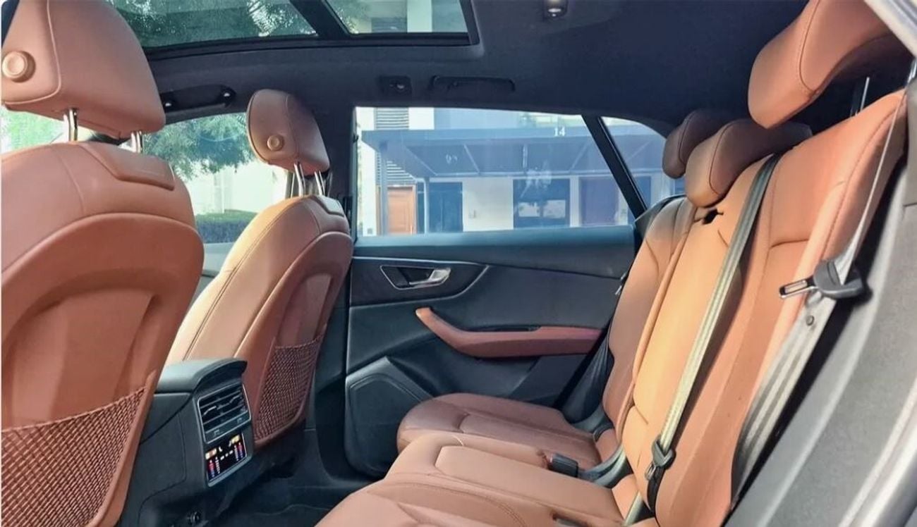 أودي Q8 Audi Q8 55 TFSI quattro S-Line