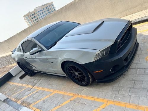 Ford Mustang Std 3.7L Coupe A/T