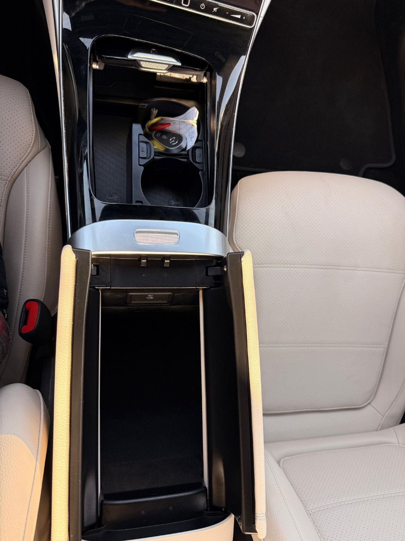 Mercedes-Benz C 300 C 300 2025 premium